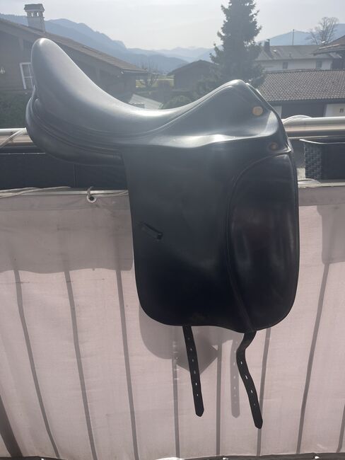 Prestige Venus Dressursattel 18 Zoll / 32 Kammerweite, Prestige Venus, Christina, Girths & Cinches, Grassau