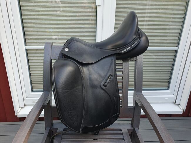 Prestige Venus Style 17 Zoll 34er KW doubliert schwarz Dressursattel Klettpausche Keilkissen, Prestige Venus Style, Line Backsen, Dressage Saddle, Hamburg, Image 12