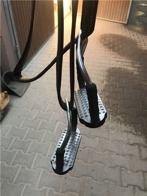 Prestige Versaille Springsattel, Prestige  Versaille, Ines Wolters, Jumping Saddle, Sindelfingen, Image 2