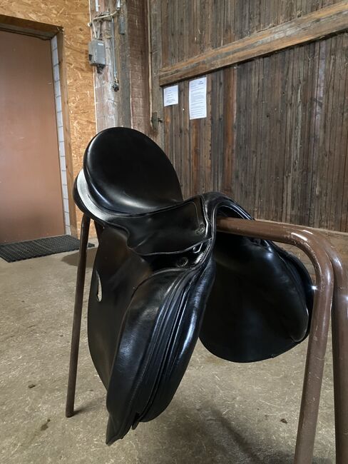 Sattel Prestige VSD, Prestige VSD, Carmen Martin, Dressage Saddle, Wettingen, Image 4