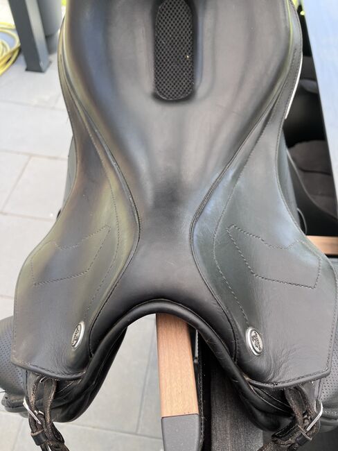 Prestige X-Breath 17“ Dressage K Lux – Schwarz/Silber, Prestige X-Breath, Madita Kay, Dressage Saddle, Wolfenbüttel, Image 3