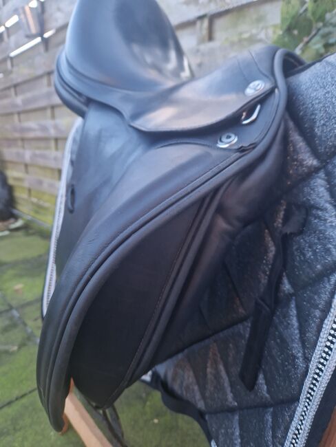 Prestige X-Helen, Prestige X-Helen, Melina, Dressage Saddle, Oldenburg, Image 2