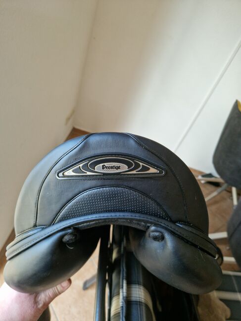 Prestige X Hellen D Dressursattel 18 Zoll 32 Kammer, Prestige  X Hellen D SF  KP, Christina K, Dressage Saddle, Embsen, Image 4