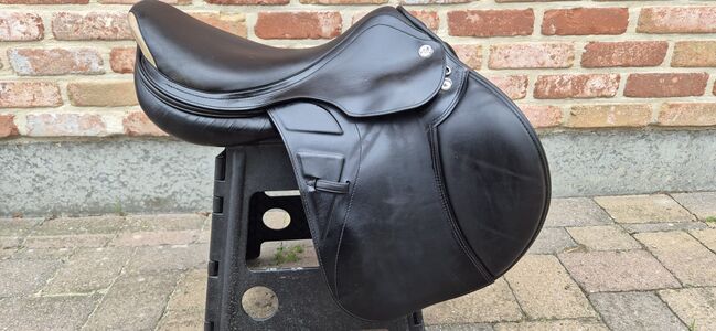 Prestige X- paris springzadel zwart, Prestige Prestige X- paris, Sarah , Jumping Saddle, Deurne , Image 4
