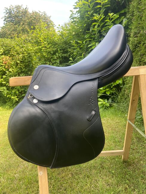 Prestige X-perience 17/34-2 Jahre alt/extra Schulterfreiheit, Prestige X-perience, Ramona Tel. 01784554263, Jumping Saddle, Rosengarten, Image 2