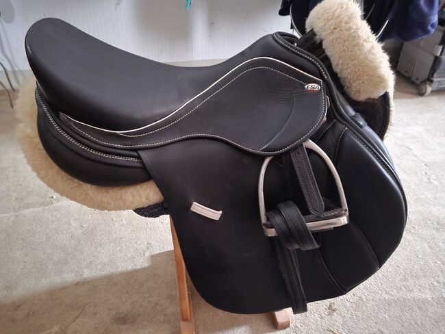 Prestige Sattel, Prestige  Springsattel, Selina, Jumping Saddle, Berlin, Image 2