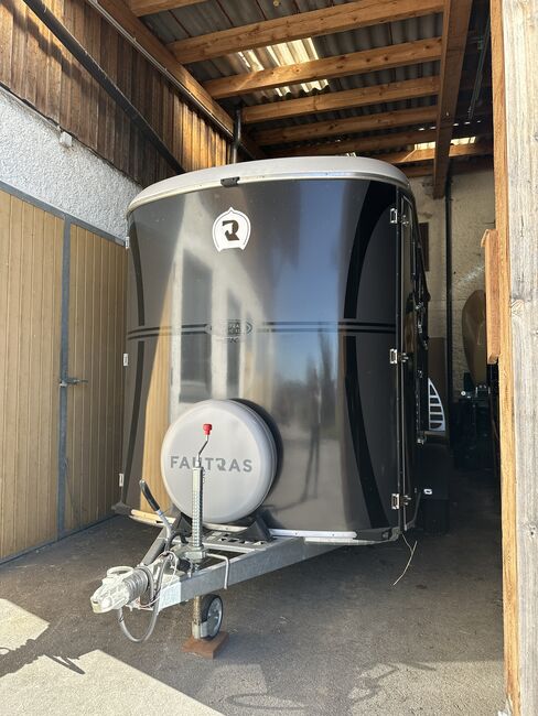 Fautras 2er Pferdehänger, Fautras Oblic X2, Manuela Hoell, Przyczepa konna, Lamprechtshausen 