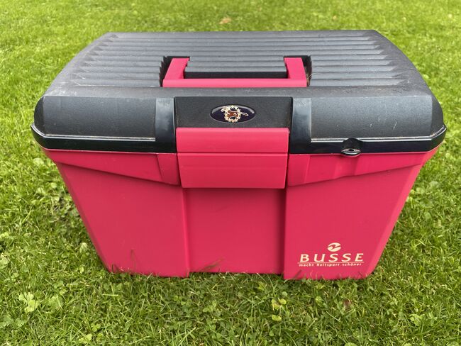 Putzbox pink mit Inhalt, Unterschiedlich , Julia Schmidt, Czyszczenie konia, Lippstadt, Image 5