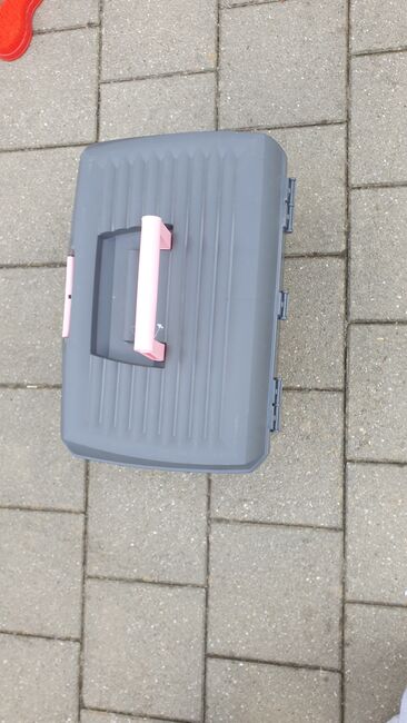 Putzbox für Stall, Hippotonic, Mia Wilhelm , Putzzeug, Altfraunhofen