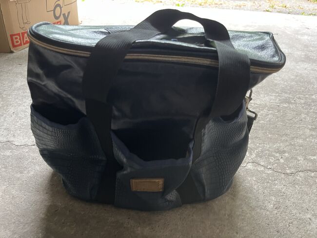 Putztasche Imperial Riding, Imperial Riding IR, Uschi Nowlan, Putzzeug, München