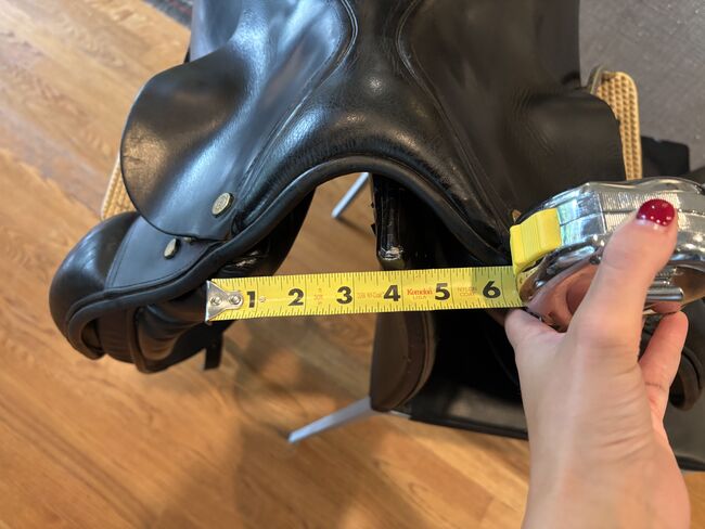 Quality Nice Saddlery Brand Black Dressage Saddle, Quality Nice Saddlery, Clea Sterner, Dressage Saddle, Chicago, Image 6