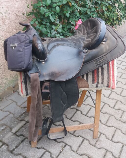 RAI-Reitsattel mit Sattelhorntasche, Pad und Bändele, RAI-Sattel RAI-Reitsattel, Hanka, Endurance Saddle, Forchheim
