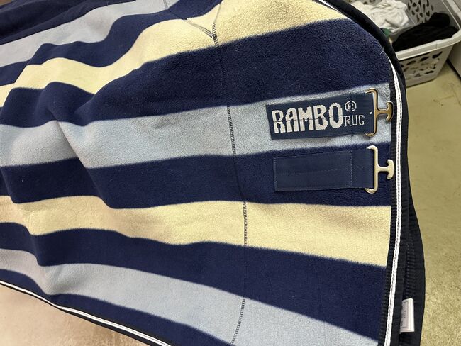 Rambo Deluxe Fleece 145 cm, Rambo, Marina L., Pferdedecken, Geisenfeld