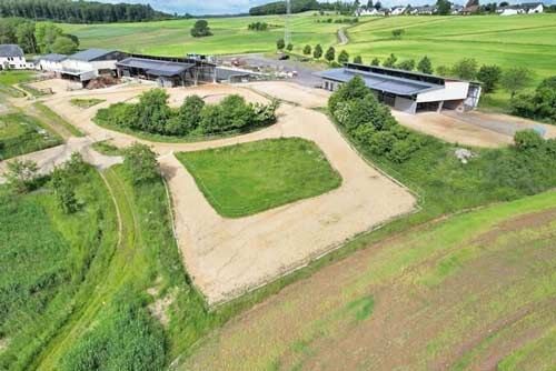 Ref2456MK - Rheinland Pfalz, Rhein-Lahn-Kreis, 56379 Dörnberg - Reitanlage Altivstall zu verkaufen, Sabine Wesseln, Maras World of Horses (Maras World of Horses, Maras World Solutions S.L.), Pferdeimmobilien, Dörnberg, Abbildung 6