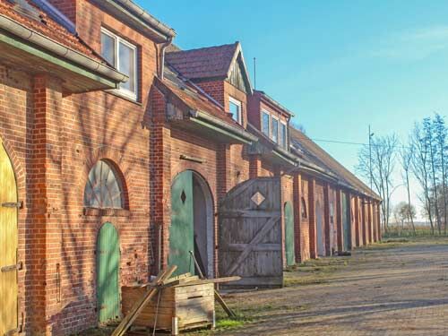 Ref2459 Niedersachsen, Wurster Nordseeküste - Gutshof + Whgen, Reithalle, Pferdestall zu verkaufen, Sabine Wesseln, Maras World of Horses (Maras World of Horses, Maras World Solutions S.L.), Pferdeimmobilien, Wurster Nordseeküste, Abbildung 5