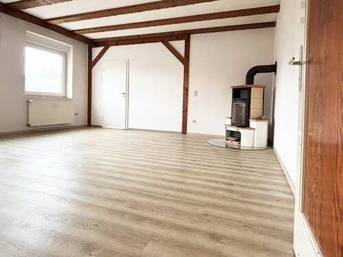 Ref2539 Hessen, Vogelsbergkreis, Schlitz, Haus mit Pferdestall, Reitplatz zu verkaufen, Sabine Wesseln, Maras World of Horses (Maras World Solutions S.L.), Equestrian Properties, Schlitz, Image 3