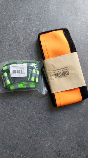 Reflective Vest und Bridle Cover, Silke, Reflective Horse Wear, Hattersheim