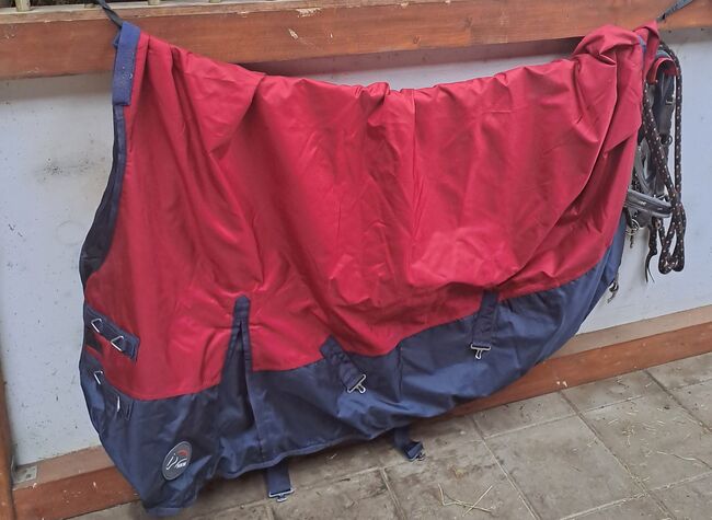 Regendecke von hkm 135 cm einmal getragen, Hkm , Jessi, Horse Blankets, Sheets & Coolers, München