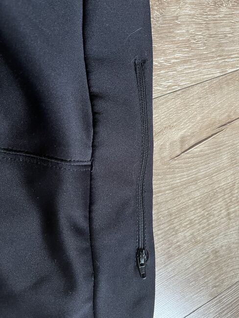 Reitlegging schwarz, rote Ziernaht, Kniebesatz, Gr. 40, Pfiff, Gabi Radermacher, Reithosen, Aachen, Abbildung 3