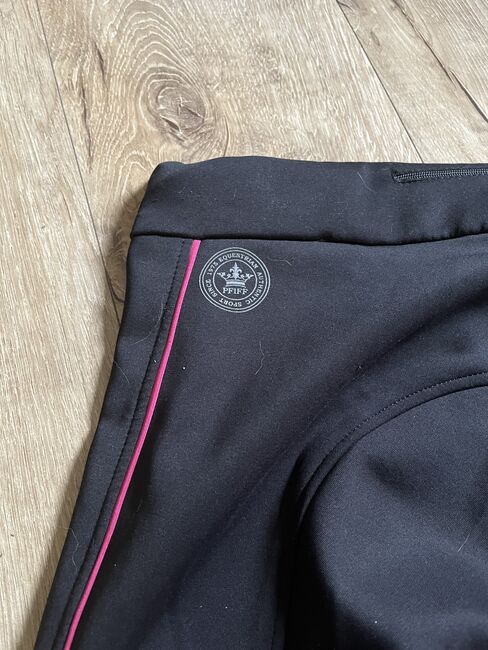 Reitlegging schwarz, rote Ziernaht, Kniebesatz, Gr. 40, Pfiff, Gabi Radermacher, Reithosen, Aachen, Abbildung 5