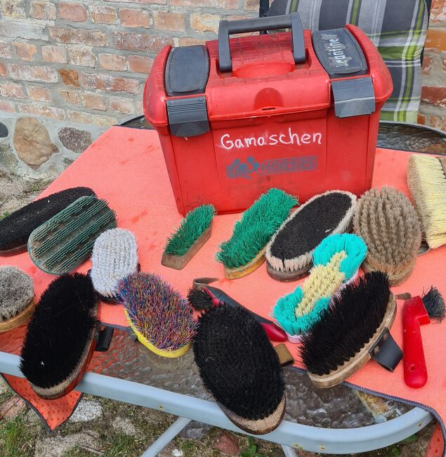Putzkoffer mit Bürsten Putzzeug uvm, Sara, Grooming Brushes & Equipment, Dierhagen