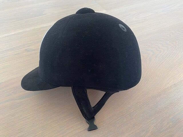 riding helmet, Choplin, bibi basch stephansen, Kaski, London