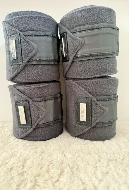 Equestrian Stockholm Set Silver Cloud Cob, Equestrian Stockholm  Silver Cloud, Lara Weber , Dressage Pads, Andernach, Image 4