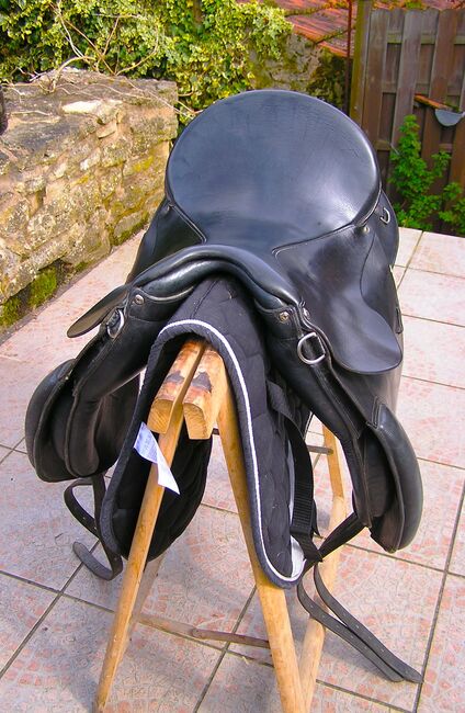 Rieser Sattel Dressur und Gelände, 16 Zoll, kurz breit, auch für Kleinpferde, Rieser 3D, Christiane Isifreund, Dressage Saddle, Saarlouis, Image 6