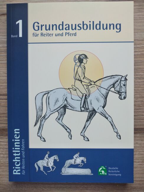 Richtlinien für Reiter und Pferd FN-Verlag, FN verlag, Celina, Books, Peißenberg