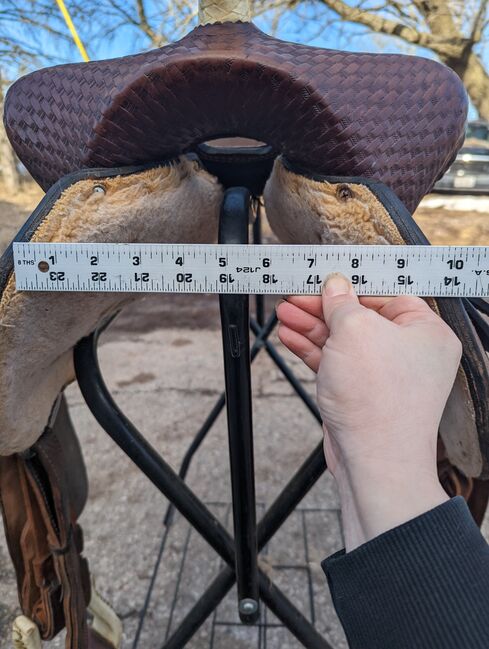 Rocking R  bear-trap Barrel Saddle, Rocking R Saddlery  Randall Black, Alyssa , Western Saddle, Plymouth, Image 19