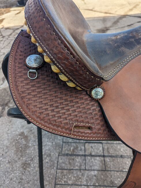 Rocking R  bear-trap Barrel Saddle, Rocking R Saddlery  Randall Black, Alyssa , Western Saddle, Plymouth, Image 18