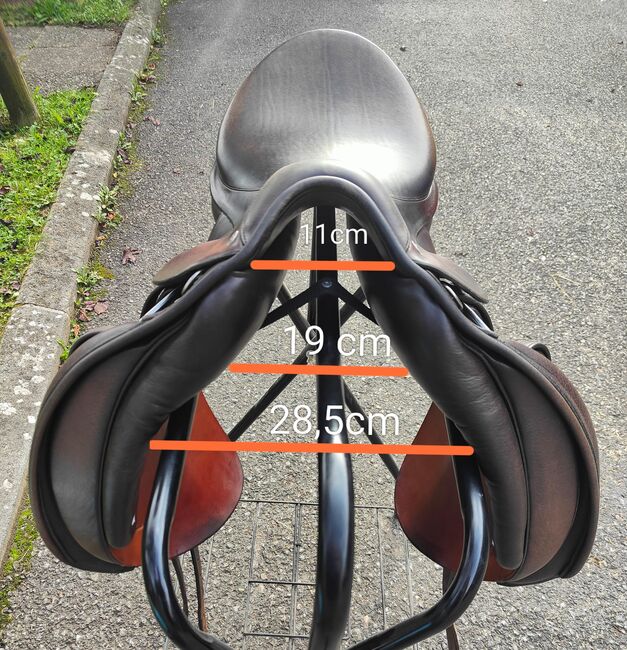Röösli Dressursattel Classic Pilatus, Röösli  Classic Pilatus , Shiawaase, Dressage Saddle, Sarnen, Image 3