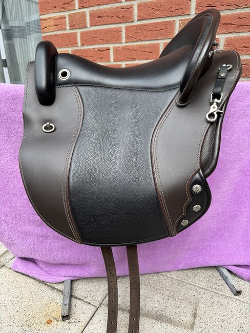 Ronda Deluxe S3 von Deuber & Partner, Deuber & Partner Ronda Deluxe , Anja Geppert , Baroque Saddle, Moringen 