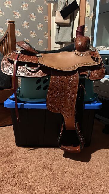 Roping Saddle, Double T Saddlery Roping Saddle, Elaine Bissell, Western Saddle, Slippery Rock