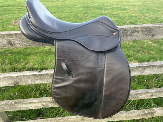 Saddle Company 17” Brown Saddle, Saddle Company Verona VSD, Michelle, Sonstiger Sattel, Oakham, Abbildung 3