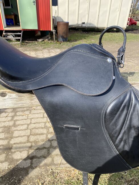 Sattel Dressur Schwerpunkt VS, Anouk, Dressage Saddle, Bad Oldesloe, Image 4
