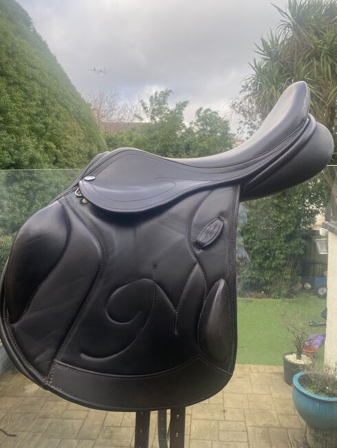 Saddle / Girth, Nero Rio Mono Jump 17” m/w, Emily Northcott, Springsattel, Torquay 