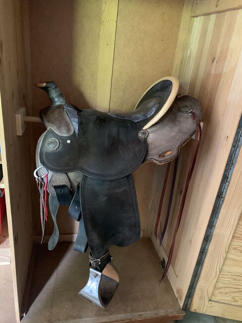 Sattelschrank (Für Westernsattel), Katharina Leis, Tack Locker, Schwarzenbach, Image 5