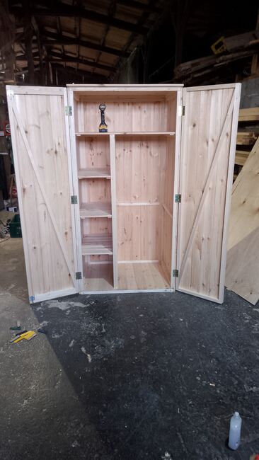Sattelschrank Stallspind Massivholz 120 x 75 x 200 cm NEU, Der Holzbock (Der Holzbock), Tack Locker, Sontheim, Image 3
