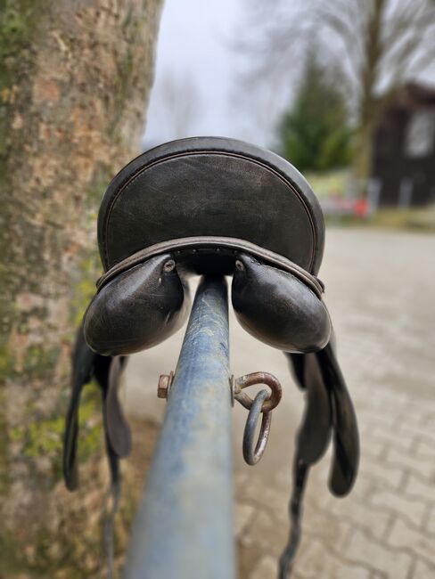 Sattel Massimo Dressur II - 17,5" - KW 34 - französische Kissen, Massimo Dressur II französische Kissen, Julia, Dressage Saddle, Göppingen, Image 7