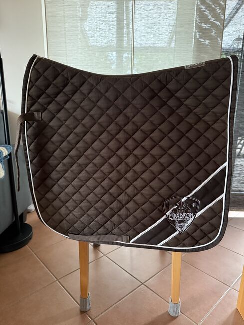 Schabracke - Dressur / Full / WB von Eskadron Classic Sports in Farbe toffee/braun., Eskadron  Classic Sports, Julia B., Dressage Pads, Hopsten