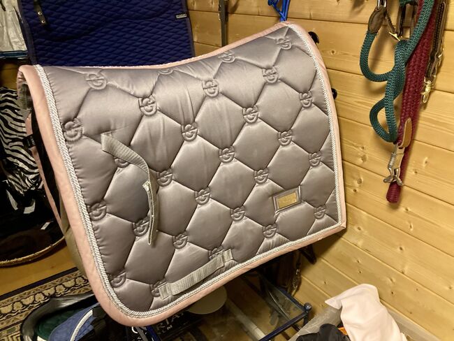 Schabracke, Equestrain Stockholm, Voglmaier Bärbel , Dressage Pads, Großkarolinenfeld 