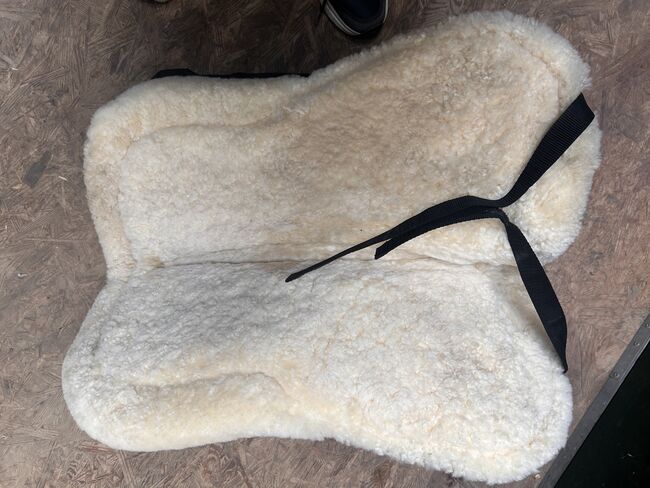 Sattelpad Lammfell, NEU, Loesdau, Alexandra Scherbaum, Saddle Accessories, Tamm, Image 2
