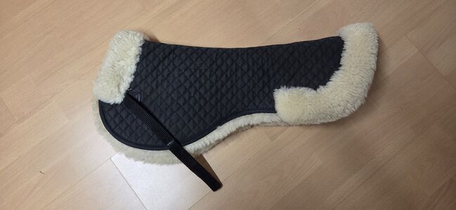 Sattelpad | Lammfellpad, Selina Z., Other Pads, Helmstedt 