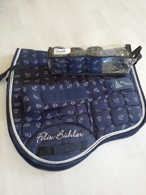 Schabracke mit Bandagen, Felix Bühler, Felix Bühler, Janina Beilfuß, Dressage Pads, Ahrensbök