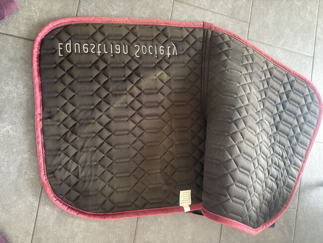 Schabracke samt Bordeaux, Equestian Society , Manuela Baur , Dressage Pads, Herdecke , Image 4