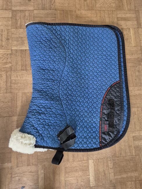 Schabracken mit Lamfell, Tamara O., Dressage Pads, Windisch, Image 5
