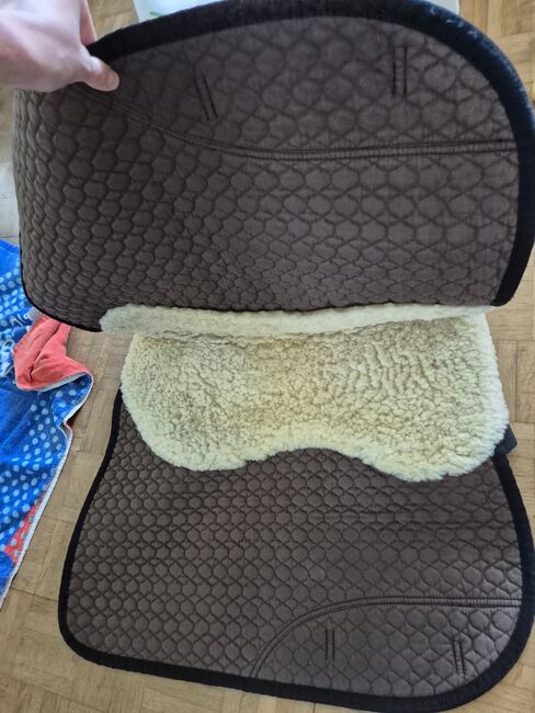 Schabracken mit Lamfell, Tamara O., Dressage Pads, Windisch, Image 9