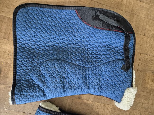 Schabracken mit Lamfell, Tamara O., Dressage Pads, Windisch, Image 3