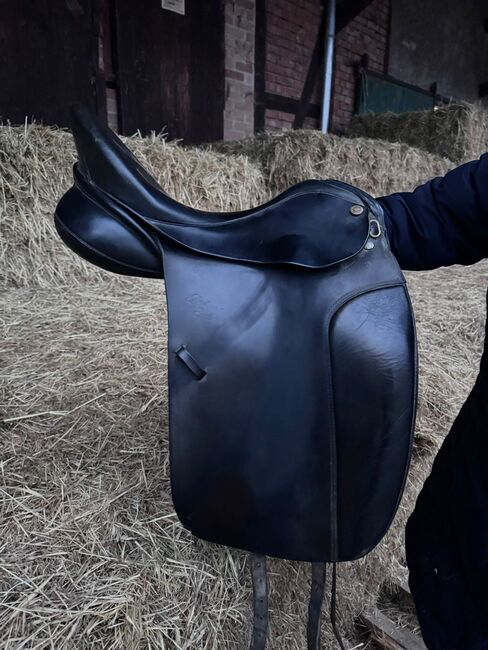 Sattel Sommer Diplomat 17 Zoll, Kammerweite 30, Sommer  Diplomat, Chris Scheffler, Dressage Saddle, Stapelburg